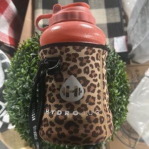 Leopard hydro jug set